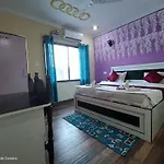 Mohit In Paying Guest House
