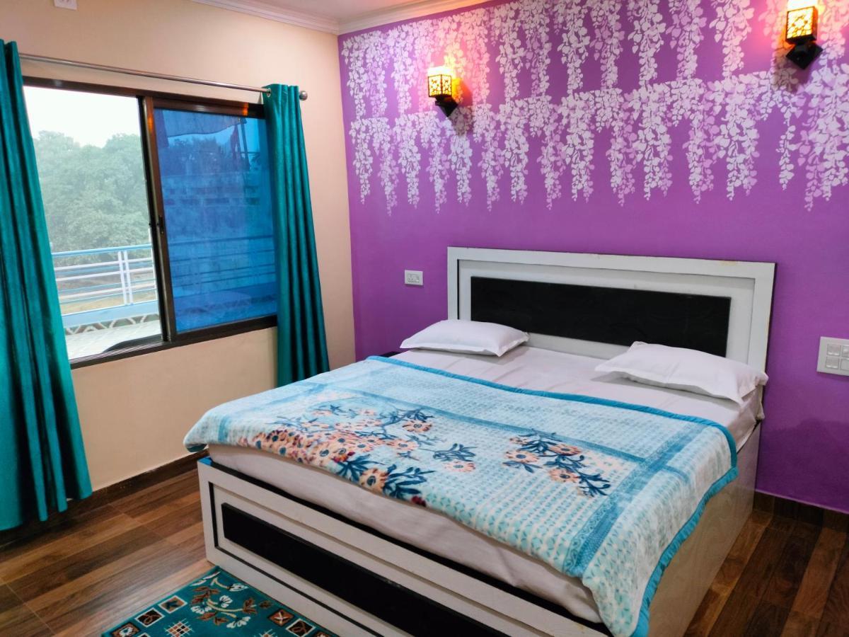 Hostel Mohit In Paying Guest House