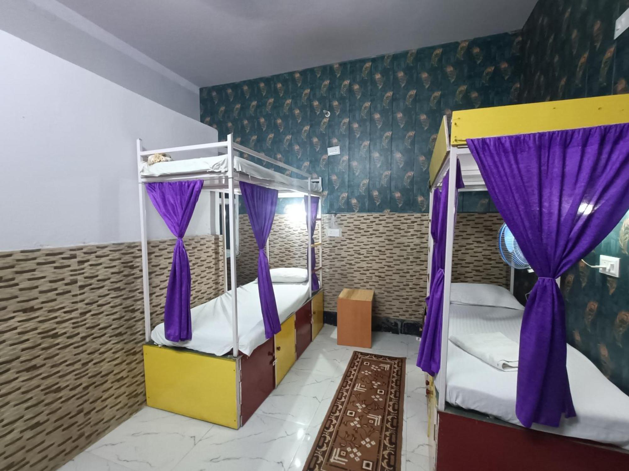Mohit In Paying Guest House Hostel Varanasi