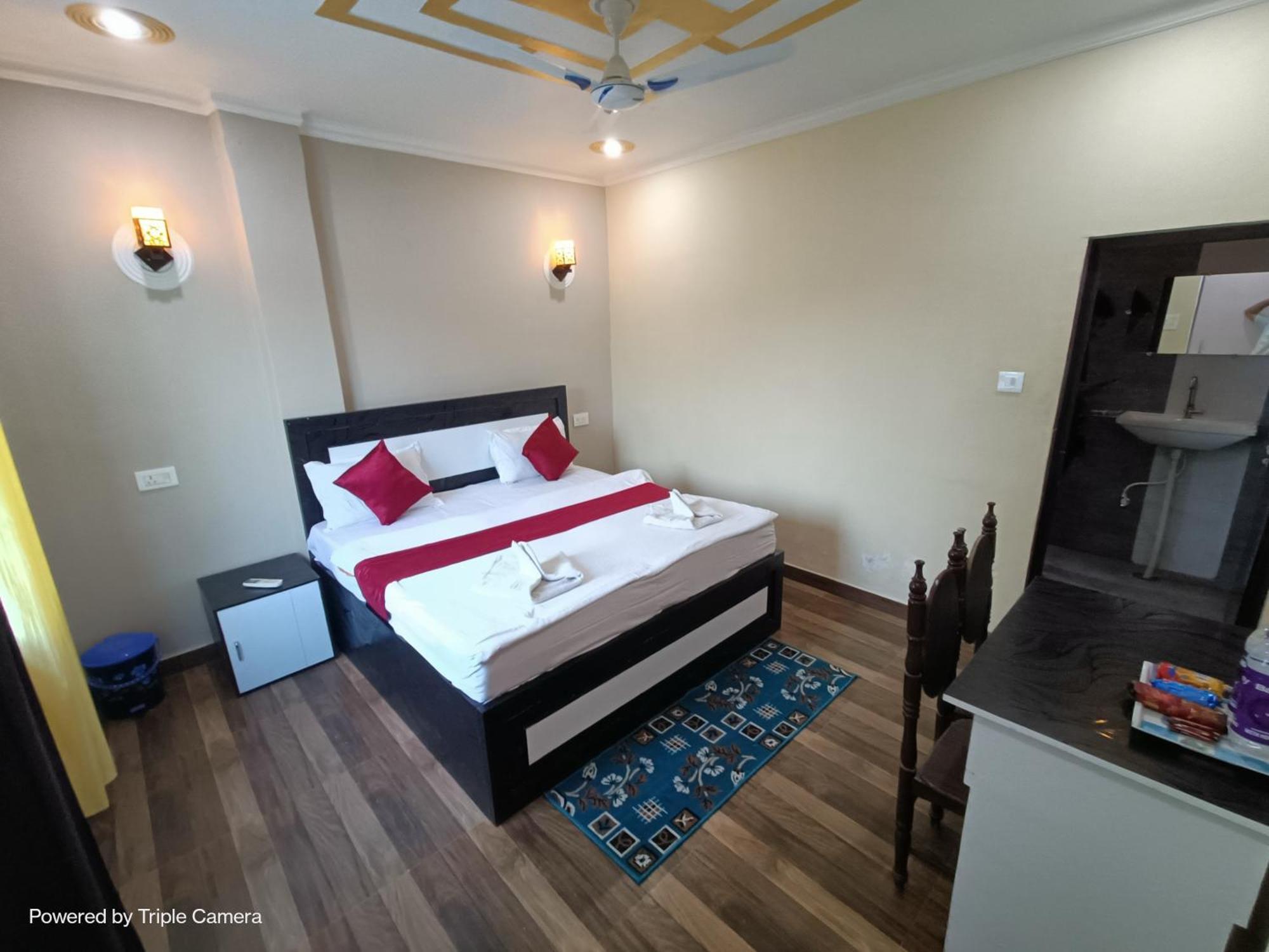 Mohit In Paying Guest House Hostel