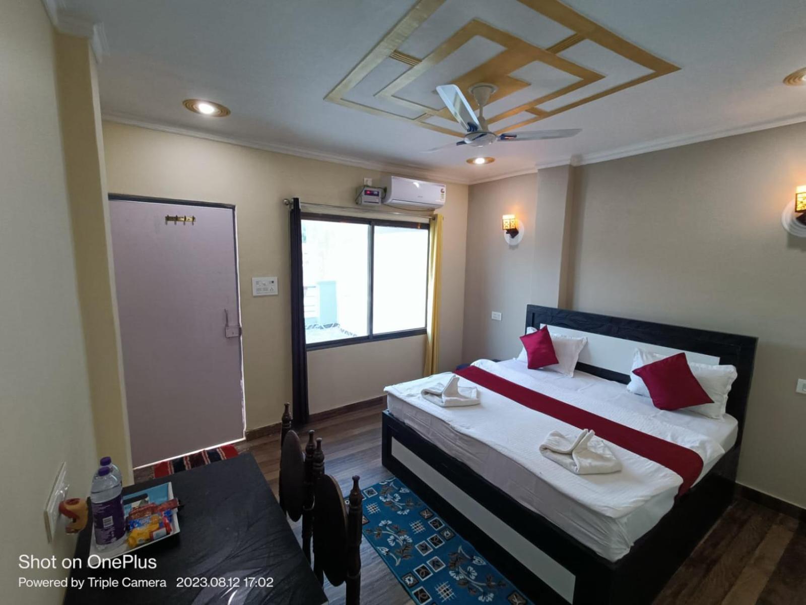 Hostel Mohit In Paying Guest House Varanasi