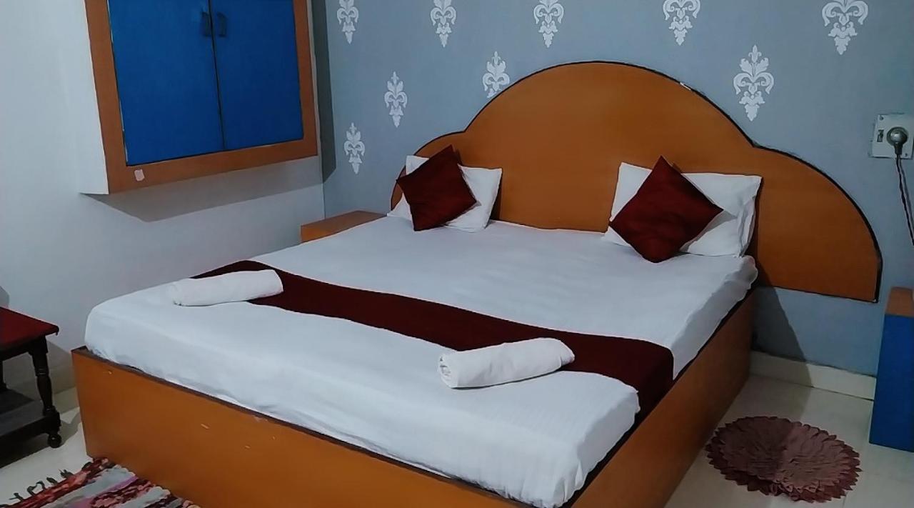 Mohit In Paying Guest House * Varanasi